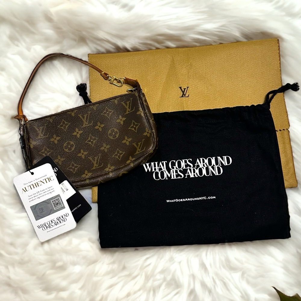LOUIS VUITTON MONOGRAM CANVAS POCHETTE- Vintage Pre-loved - Authentic with tags - Picture 5 of 12